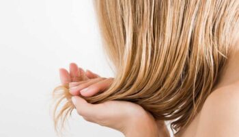 5 Signs That You've Over-conditioned Your Hair